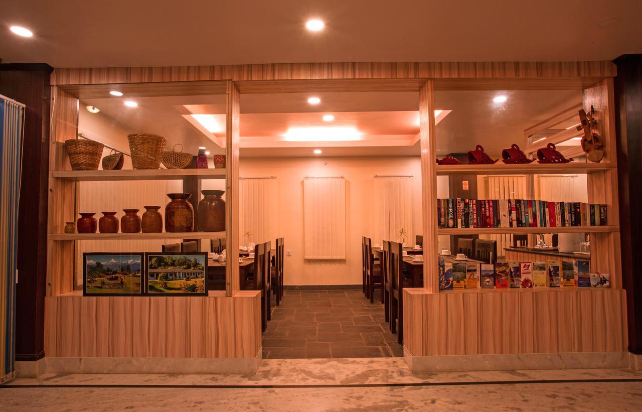 Hotel Spring بوكْرا المظهر الخارجي الصورة