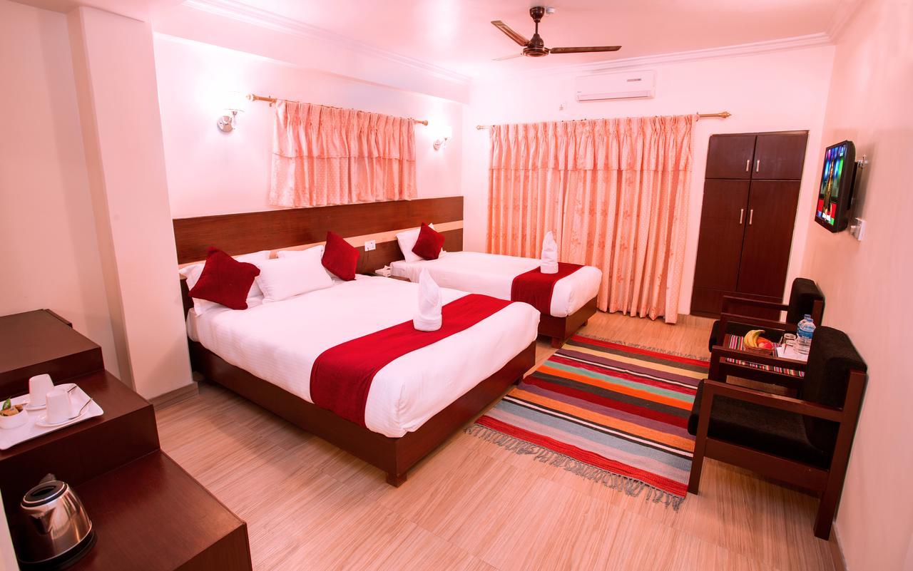 Hotel Spring بوكْرا المظهر الخارجي الصورة